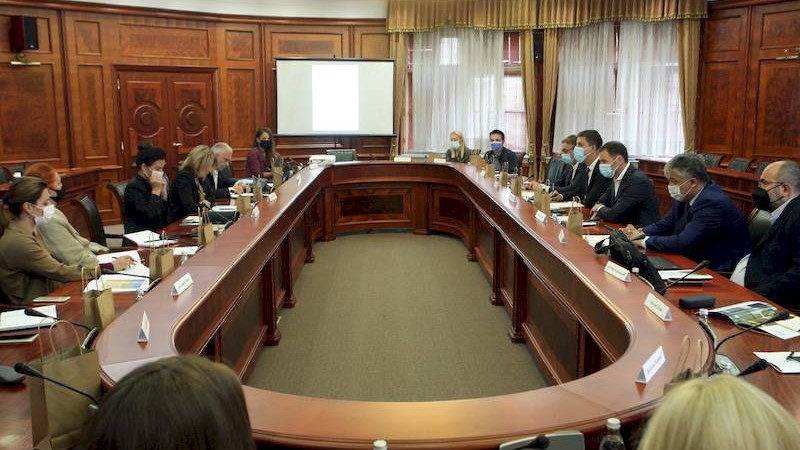 Uvođenje reda u sistem zarada kod korisnika javnih sredstava